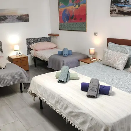 Very Quiet Studio, Central Old Town