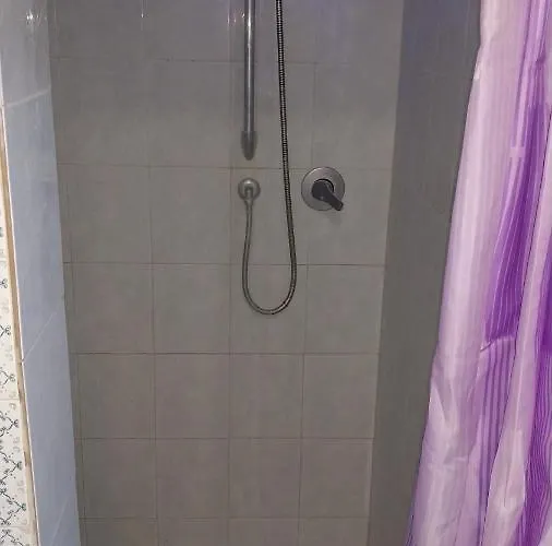 Very Quiet Studio, Old Town בארי